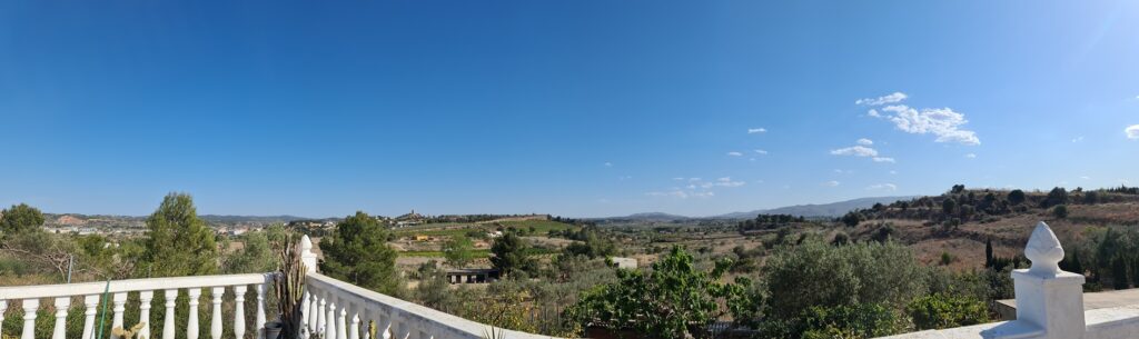 Panorama rozciągająca się z naszego tarasu przy domu w Hiszpanii